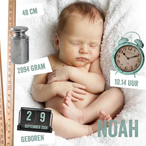 Stoer foto geboortekaartje jongen met meetlint, gewicht en klok