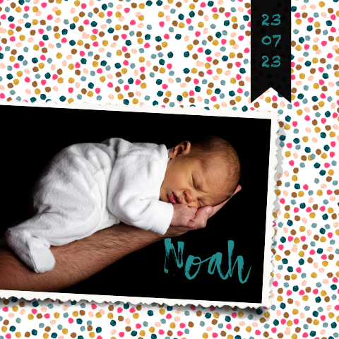 Geboortekaartje meisje met stipjes verf en foto